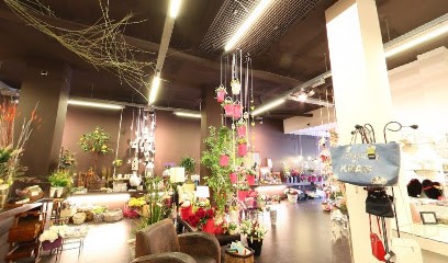 Lourdes Lladó Florista, Floristería en Gironella